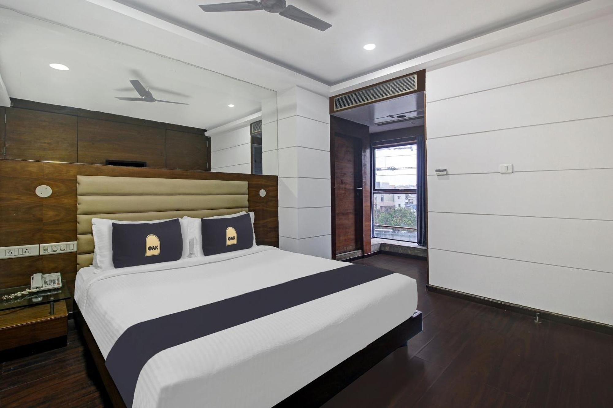 Townhouse Oak The Margi Hotel Near Yosufguda Metro Station Hyderabad Exterior foto