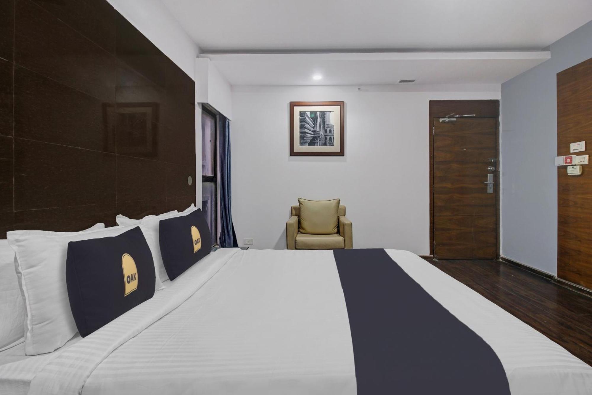 Townhouse Oak The Margi Hotel Near Yosufguda Metro Station Hyderabad Exterior foto