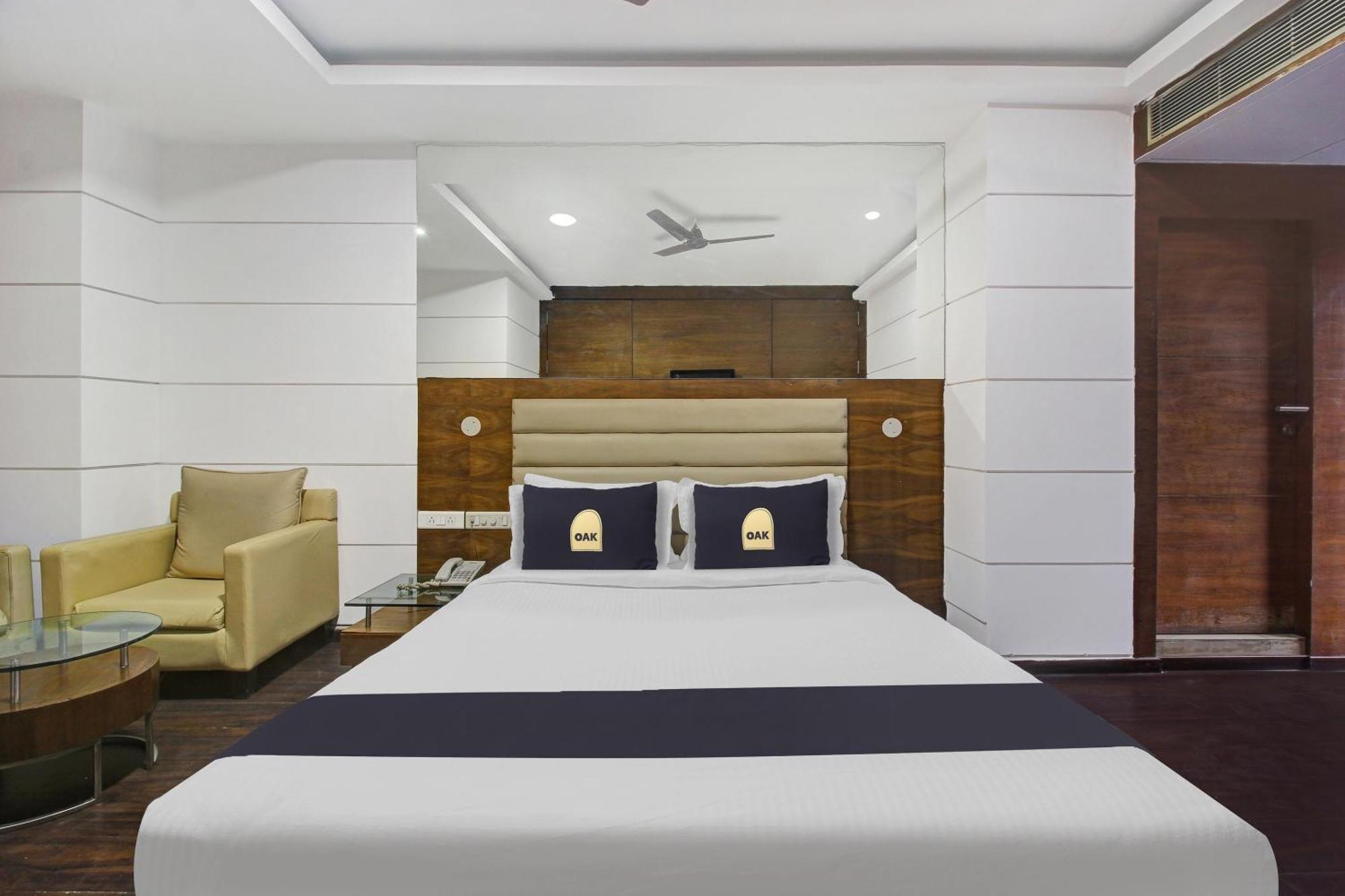 Townhouse Oak The Margi Hotel Near Yosufguda Metro Station Hyderabad Exterior foto